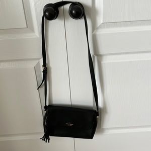 Medium Kate spade cross body satchel
